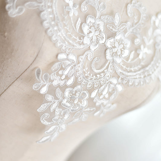 V-neck Lace Patch Wedding Dress Performance Dress Fairy Dress Front and Back Handmade DIY Flower Material